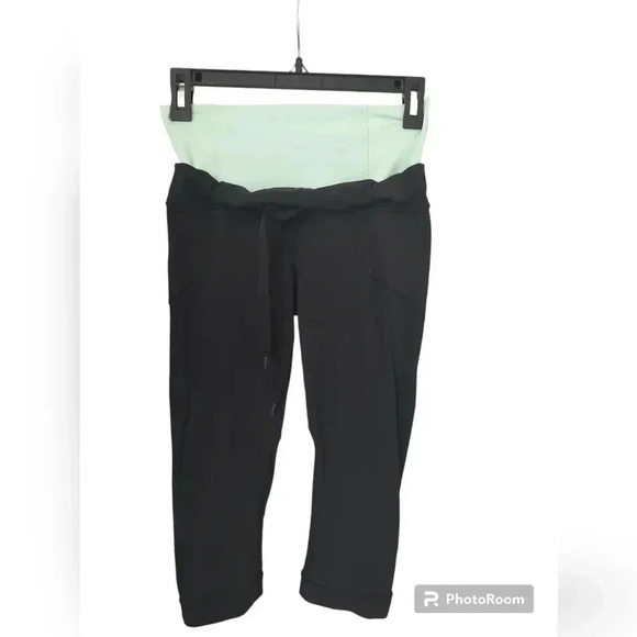 Lululemon Athletica Foldable Waistband Black/Mint Green Invert Crop size 6 - Picture 2 of 3